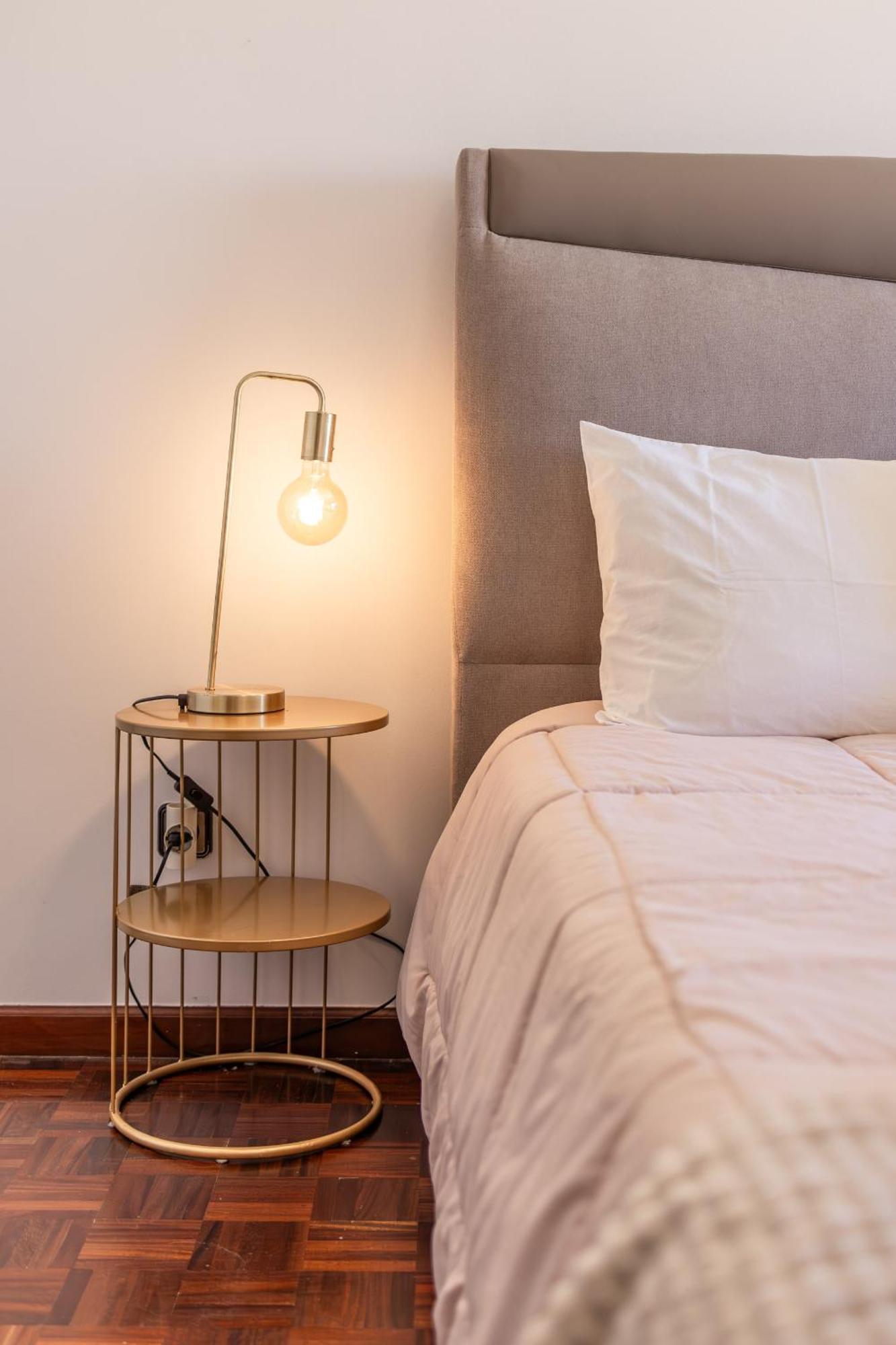 Apartment Baia - A Poucos Metros Da Baia *